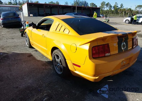 2007 Ford Mustang Gt Deluxe/Gt Premium z USA, uszkodzony, nr VIN 1ZVFT82HX75228763